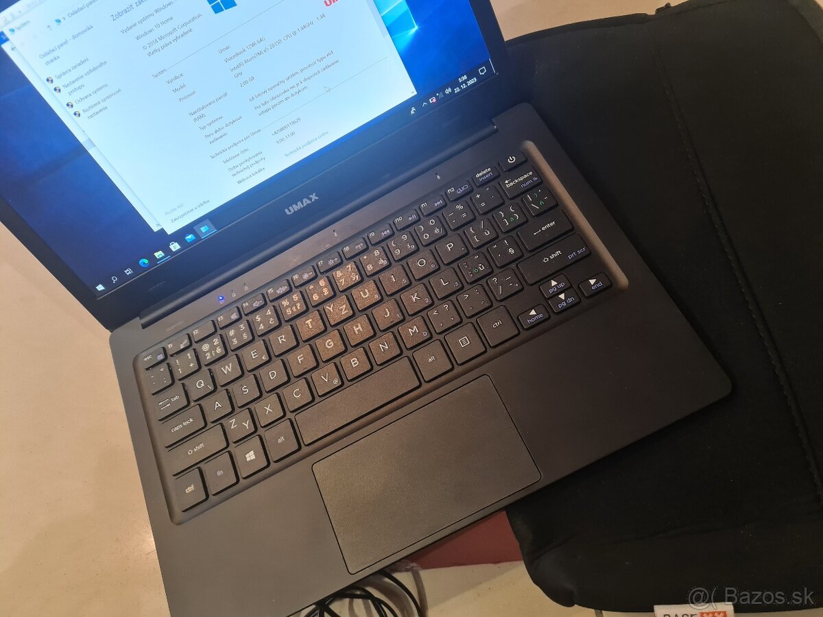 Notebook Umax Visionbook 12 WI - 4