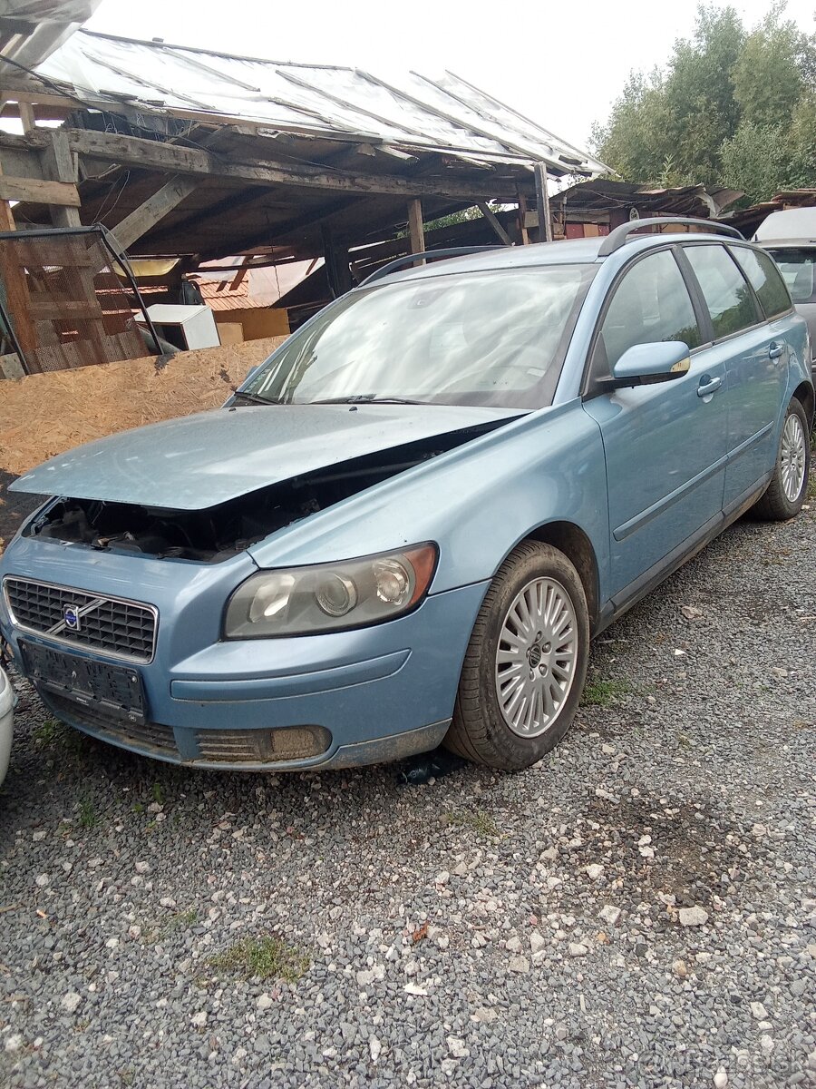 Predám Volvo v50 2.0diesel - 4