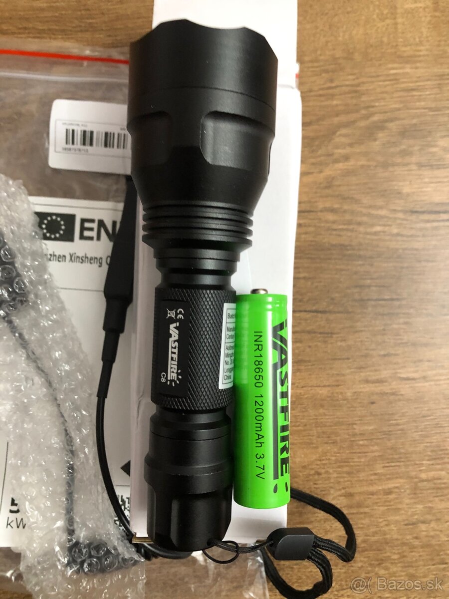 Taktická Led Baterka - 4