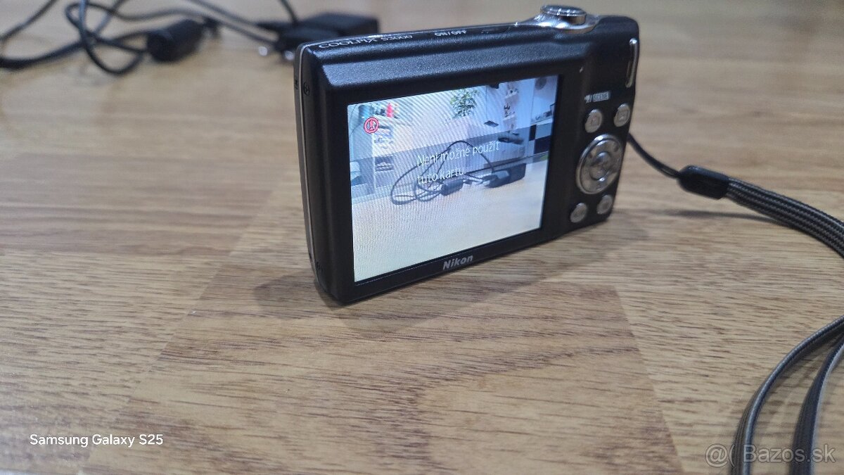 Nikon Coolpix S3000 - 4