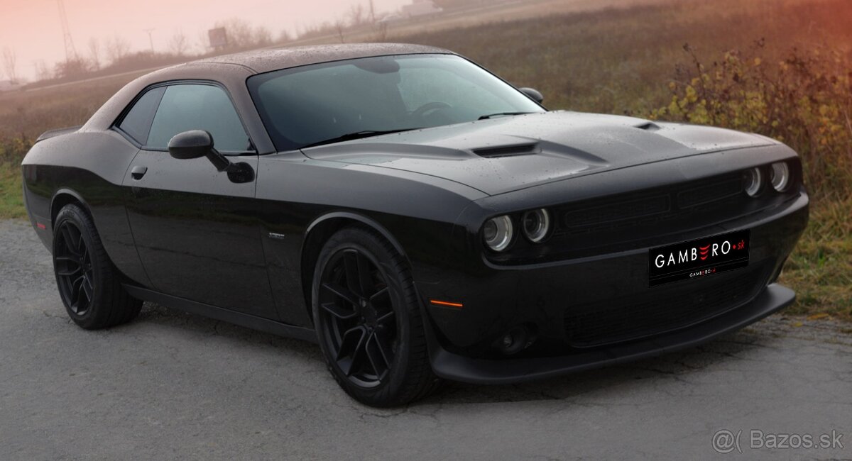 Dodge Challenger 5,7 V8 HEMI R/T - 4