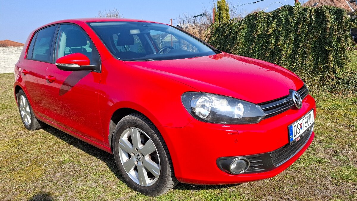 VW Golf 1.4 TSI 122k Highline 6 st. manuál - 4