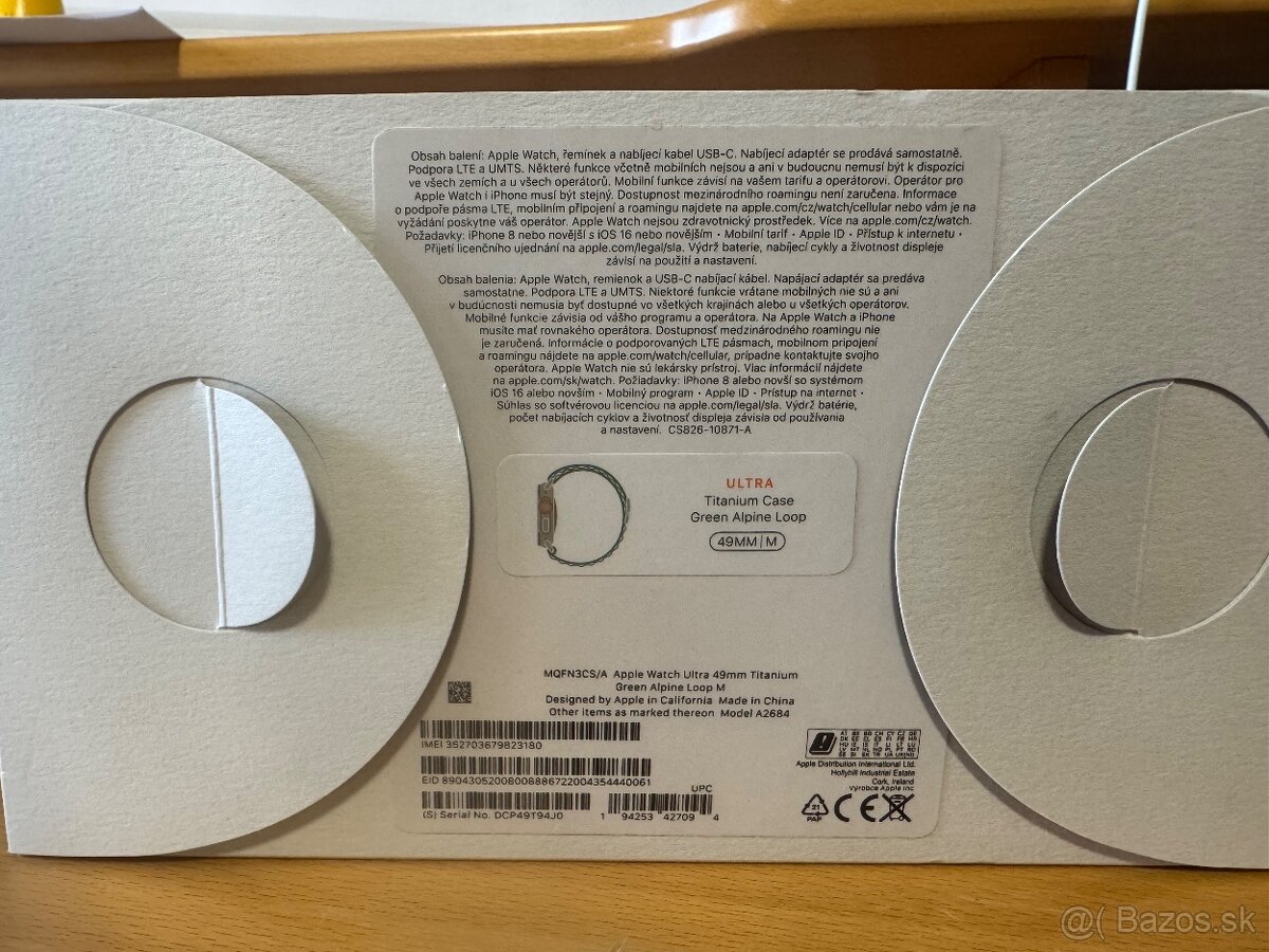 Apple Watch Ultra 49mm Titanium + Green Alpine Loop - 4