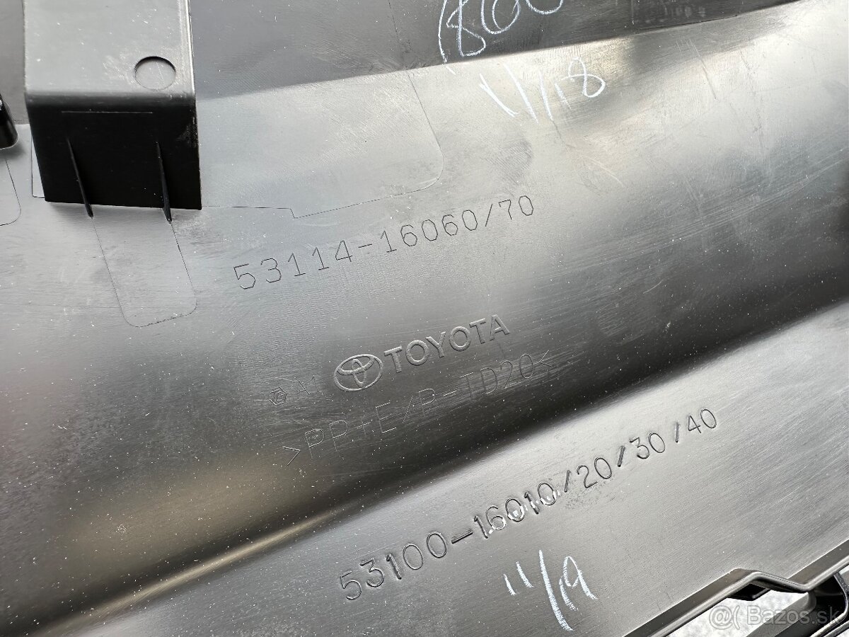 Toyota Corolla Cross 2022- - 4