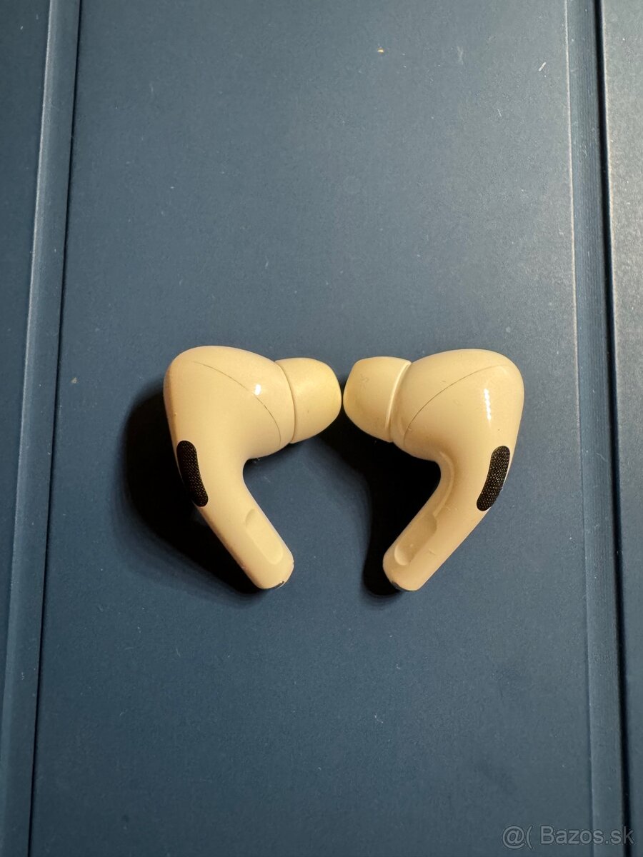 AirPods pro 1. generácia - 4