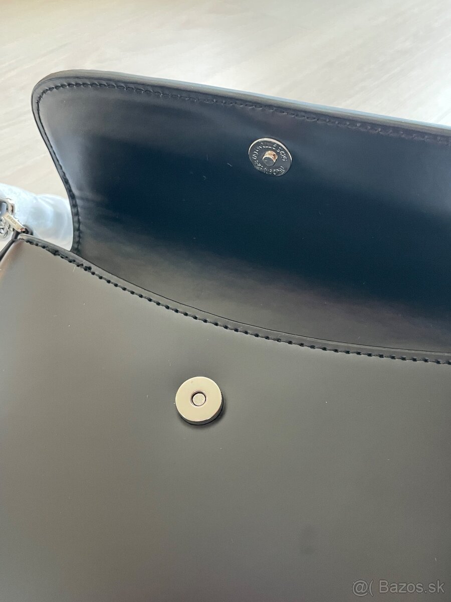 Prada čierna kabelka - 4