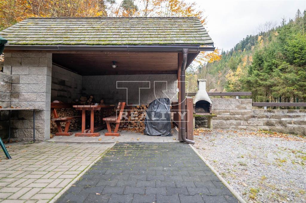 Unikátna rekreačná chata v srdci Malej Fatry, v... - 4