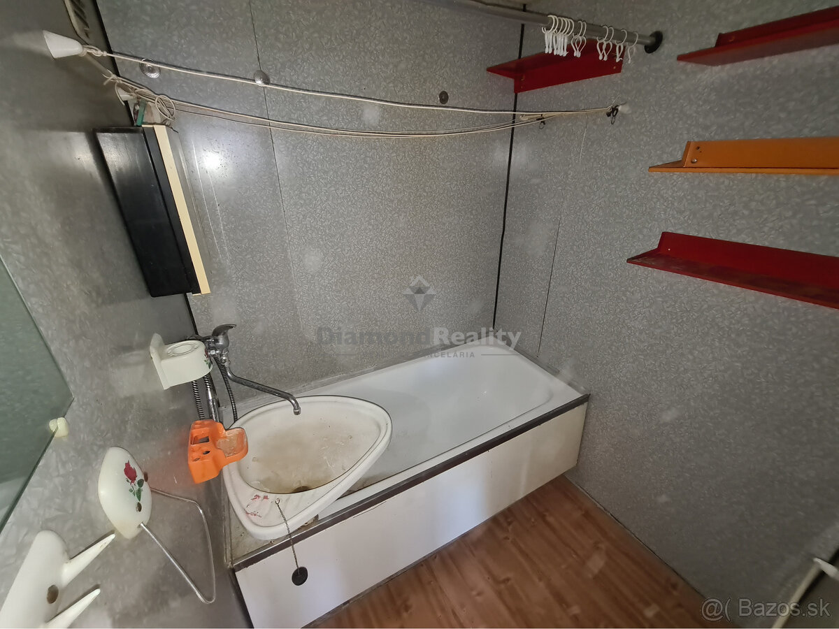 REZERVOVANÝ - Na predaj 3 - izbový byt na Terase, ulica Rožň - 4