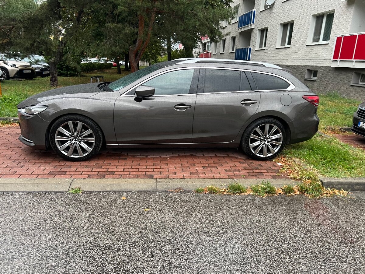 Mazda 6 wagon 4x4 - 4