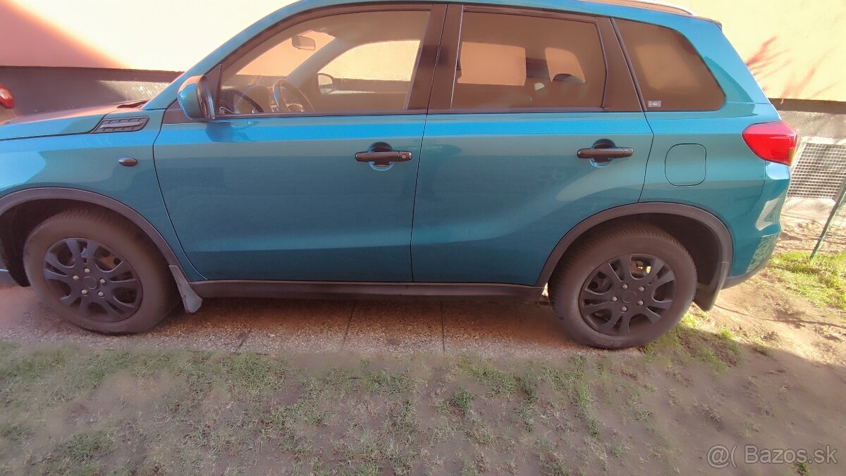 Predám Suzuki Vitara 1.6 GL Premium 2WD AAC - 4