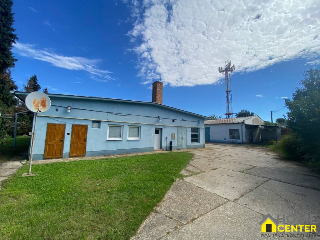 NA PREDAJ: PREVÁDZKOVÝ AREÁL, 8817 m2, KOMÁRNO - 4