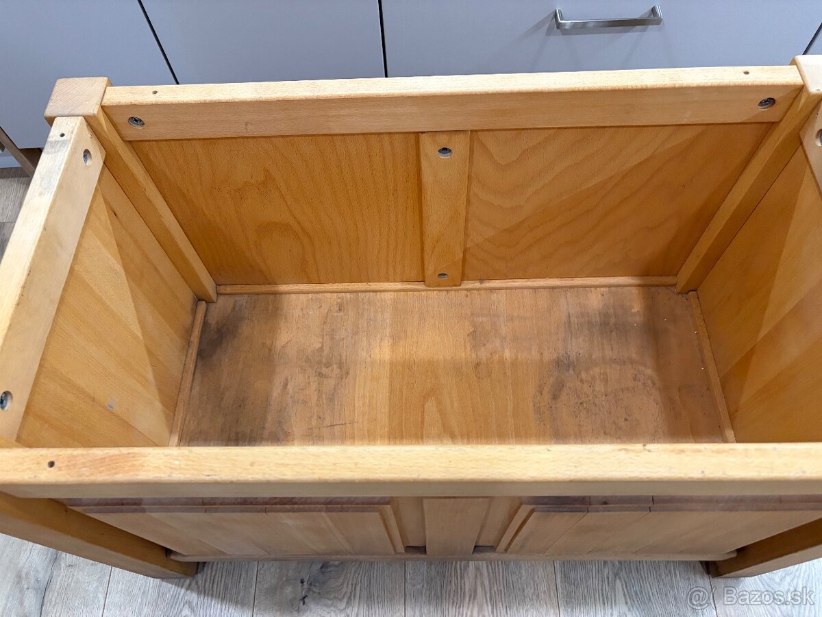 PREDÁM KOMODU - 4