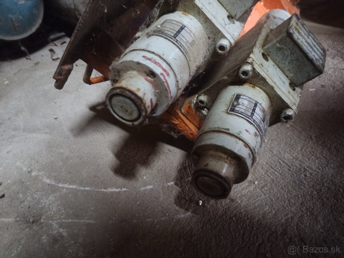 Predám hydraulické ovládanie na 24v - 4