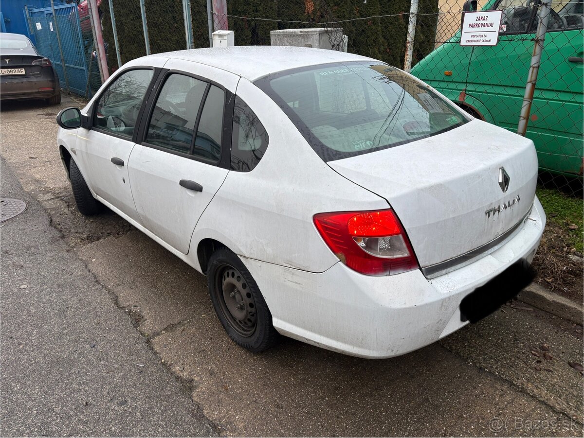 Rozpredam Renault Thaliu II 1,2 16V 2012 - 4