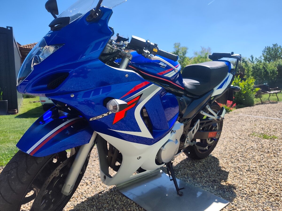 Suzuki GSX650F - 4
