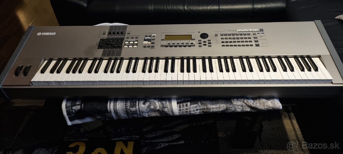 Predám Yamaha motif 8 - 4