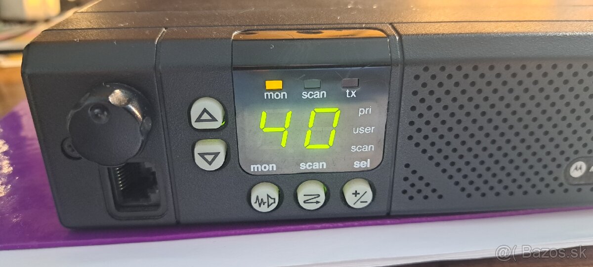Predám Motorola GM300 UHF - 4