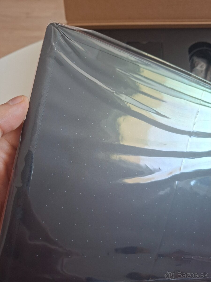 Grafický tablet One by WACOM, veľkosť M (135 × 216 mm) - 4