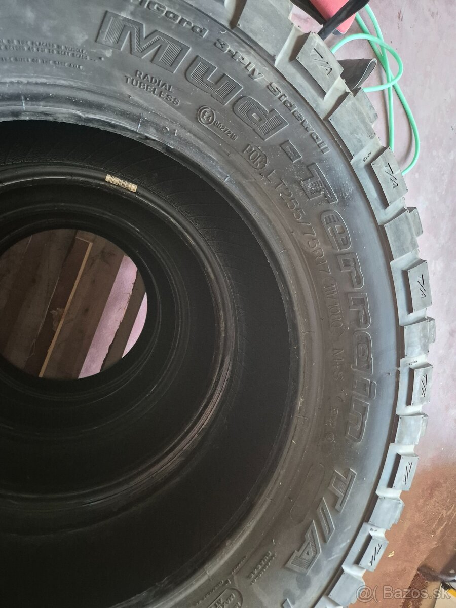 Pneumatiky na Jeep Wrangler 255/75 R17 M+S