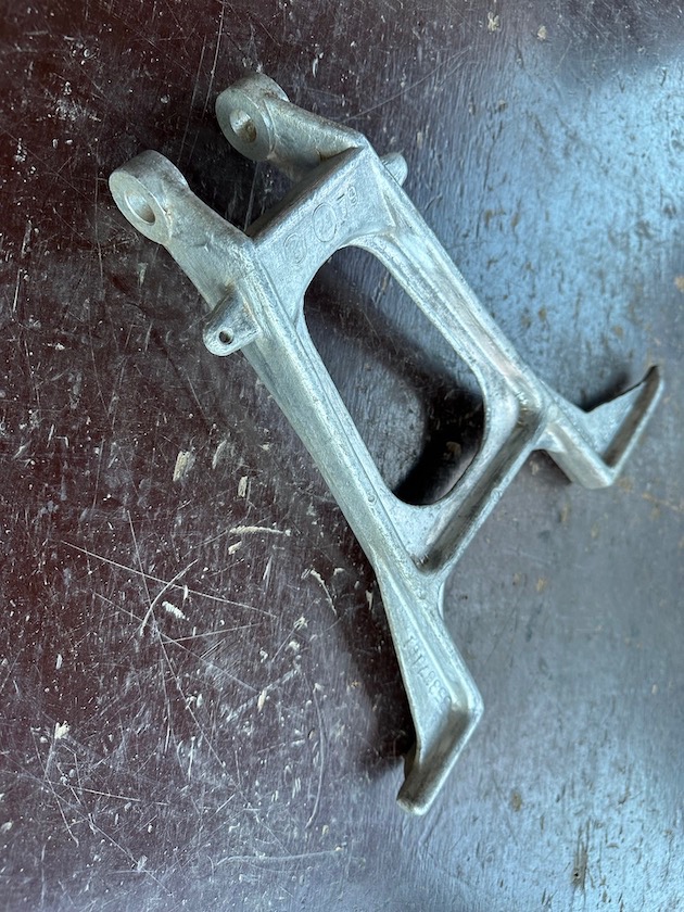 Predám orig. nový stojaN JAWA ČZ 125 175 250 uloženka - 4