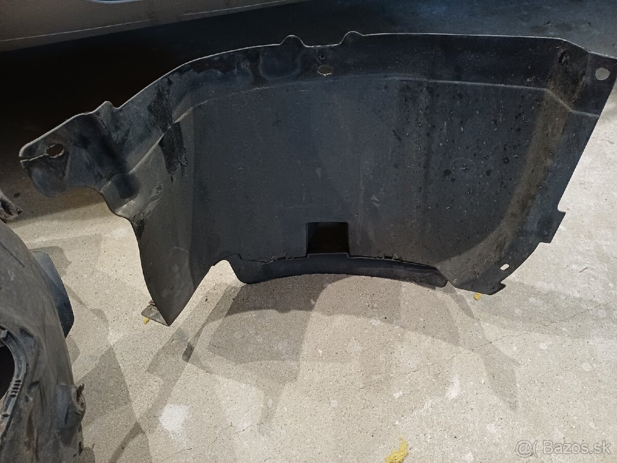 Passat B8 pravý predný podblatník - 4