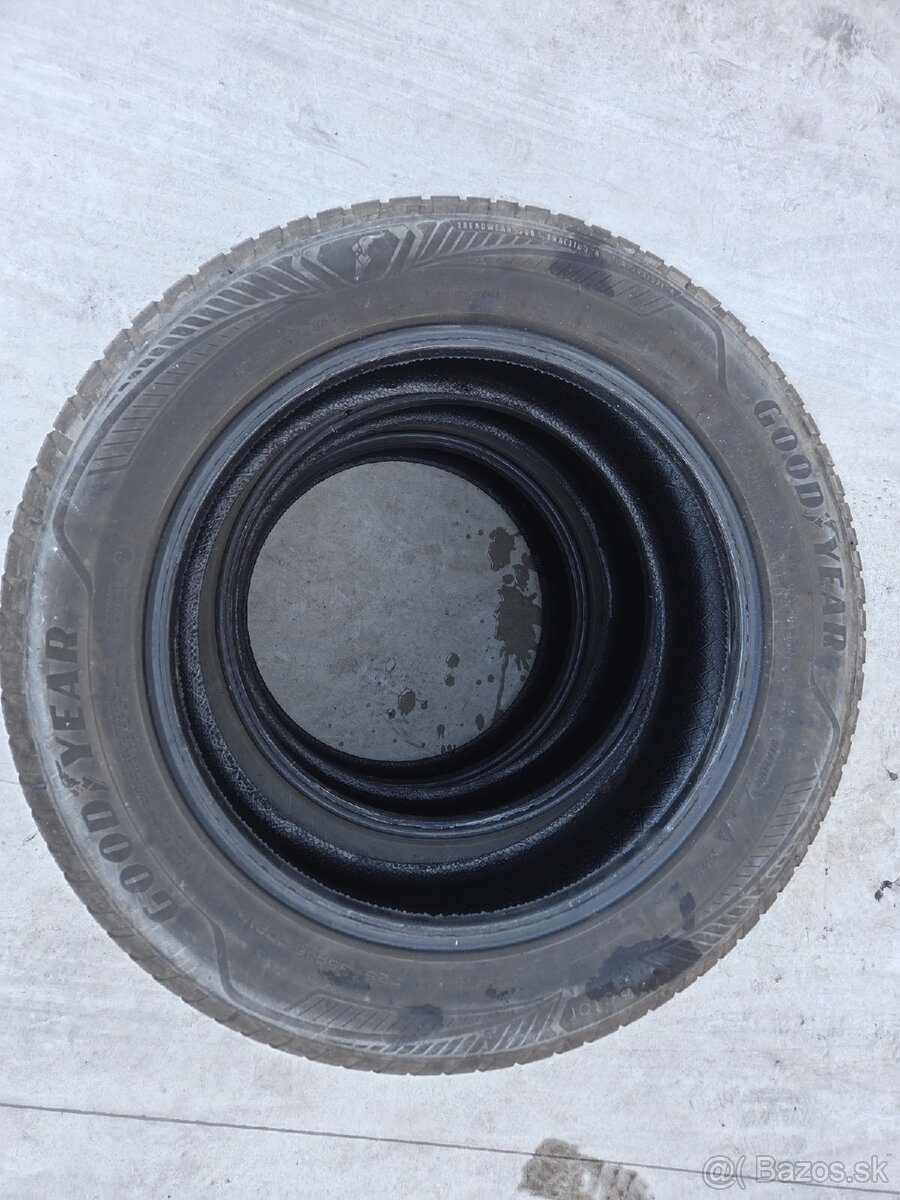 Goodyear vector 225/55r18 zimna - 4