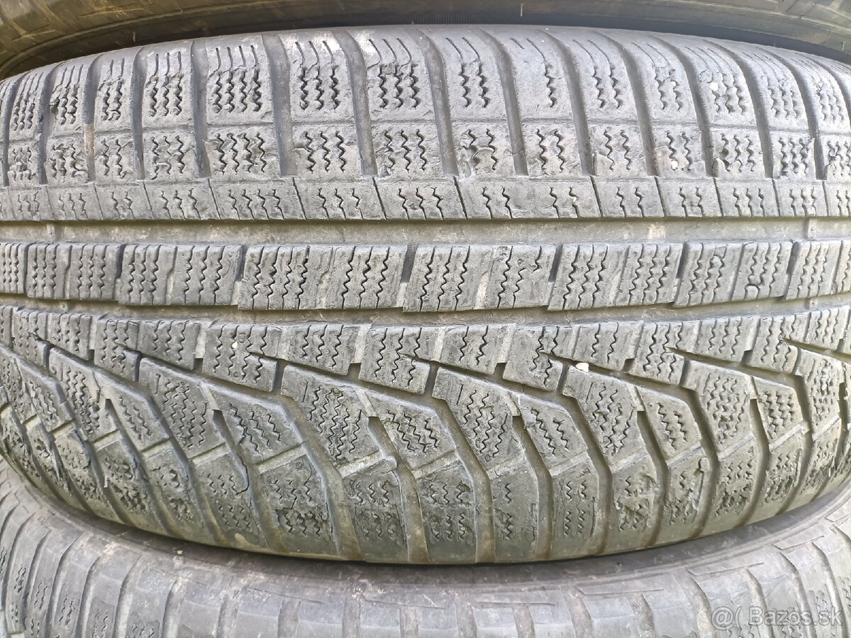 Zimné 235/60R18 - 4