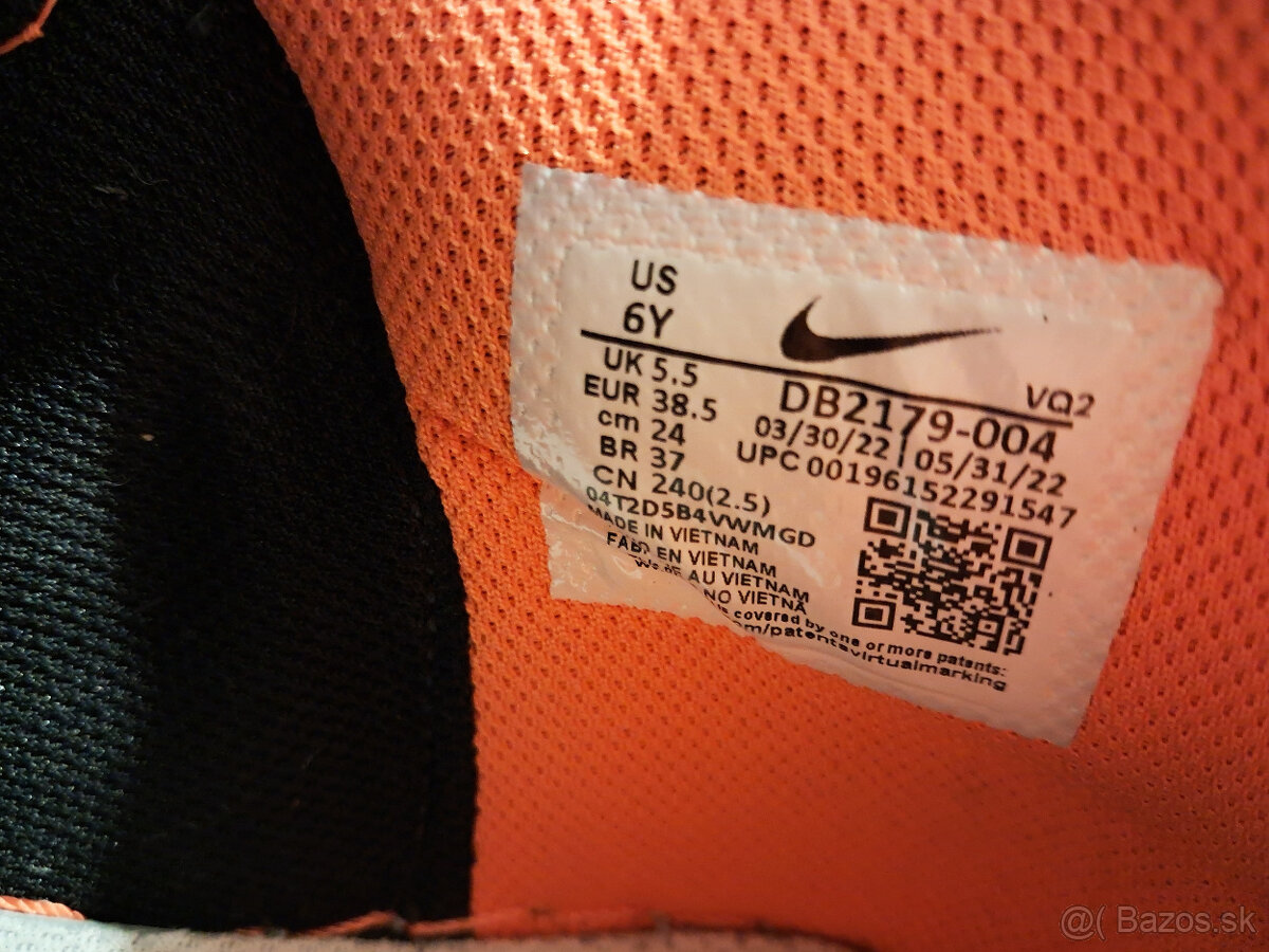 Nike - 4