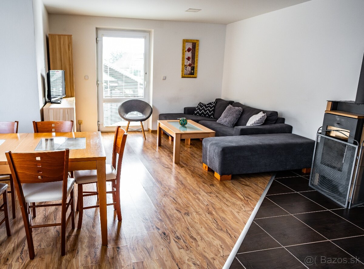 Moderný poschodový 5i rodinný dom so suterénom v Šoporni - 4