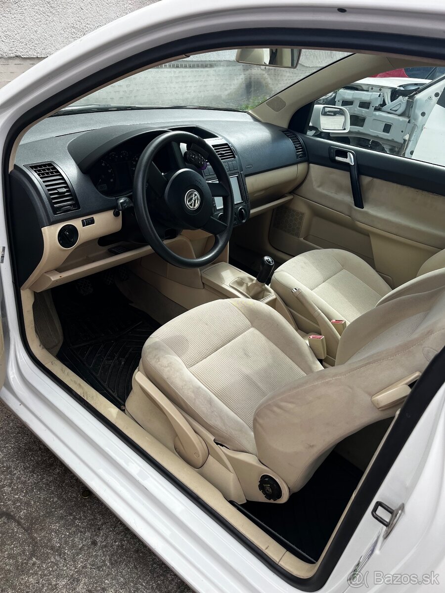 VW Polo 1.2 benzin 40kw r.2003 3dv. - 4