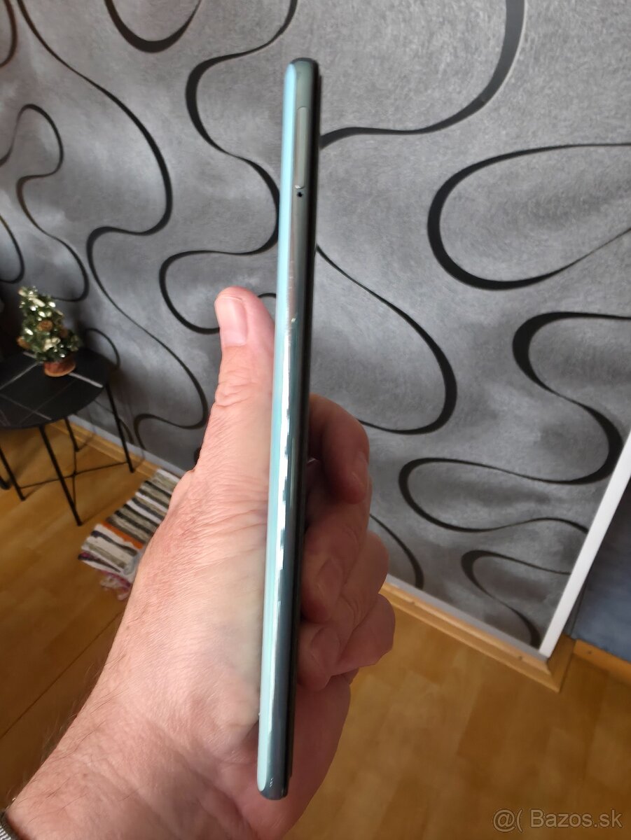 Predám Samsung Galaxy A71 - 4