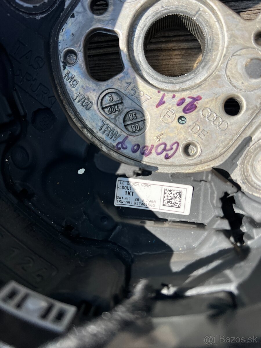 Audi 4-ramenný volant - 4