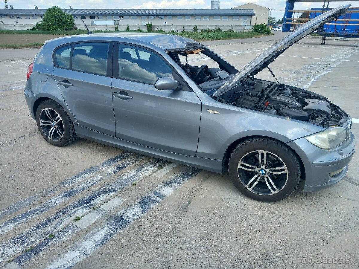 Rozpredám BMW E87 118d - 4