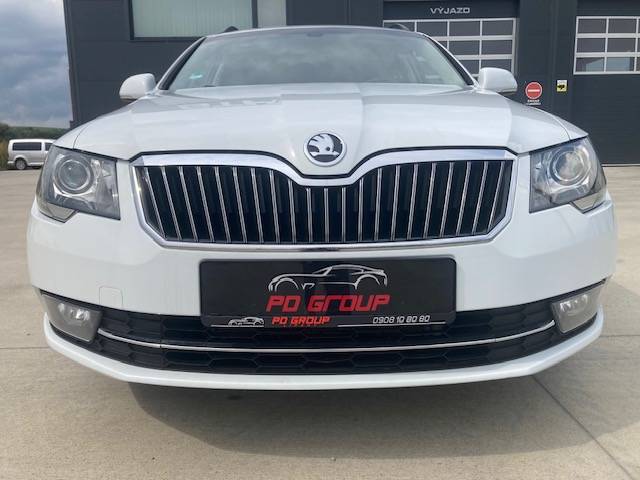 Škoda Superb Combi 2.0 TDI DSG,2015,NAVI,XENON - 4