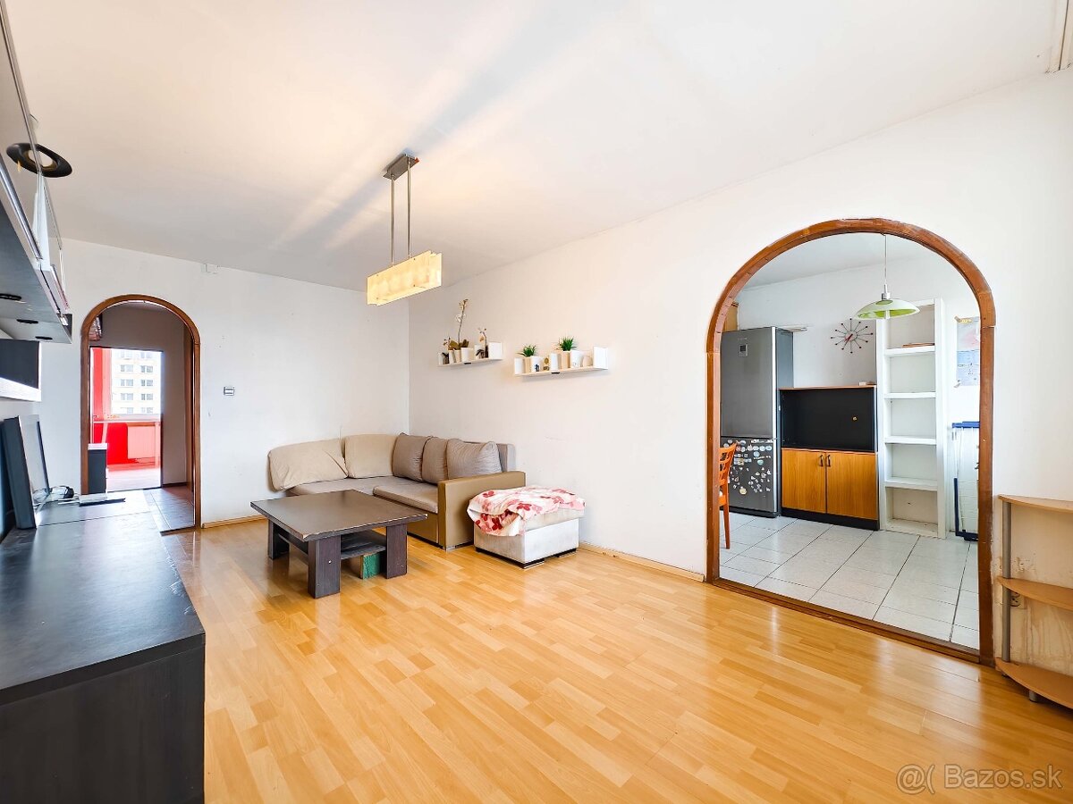 3-IZB. BYT s LOGGIOU, ADLEROVA ul., KOŠICE-FURČA - 4