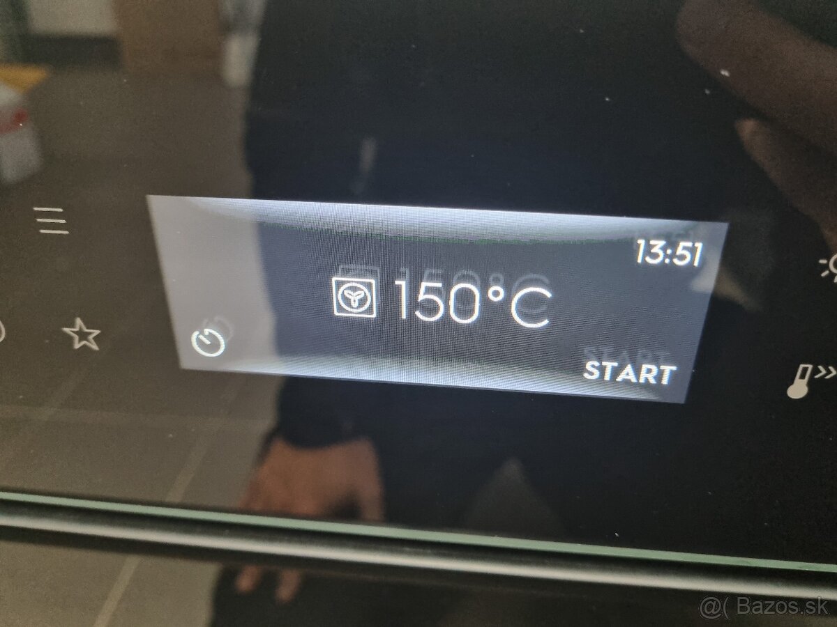 Vstavaná parná rúra Elektrolux 800 SteamBoost EOB8S39WZ - 4