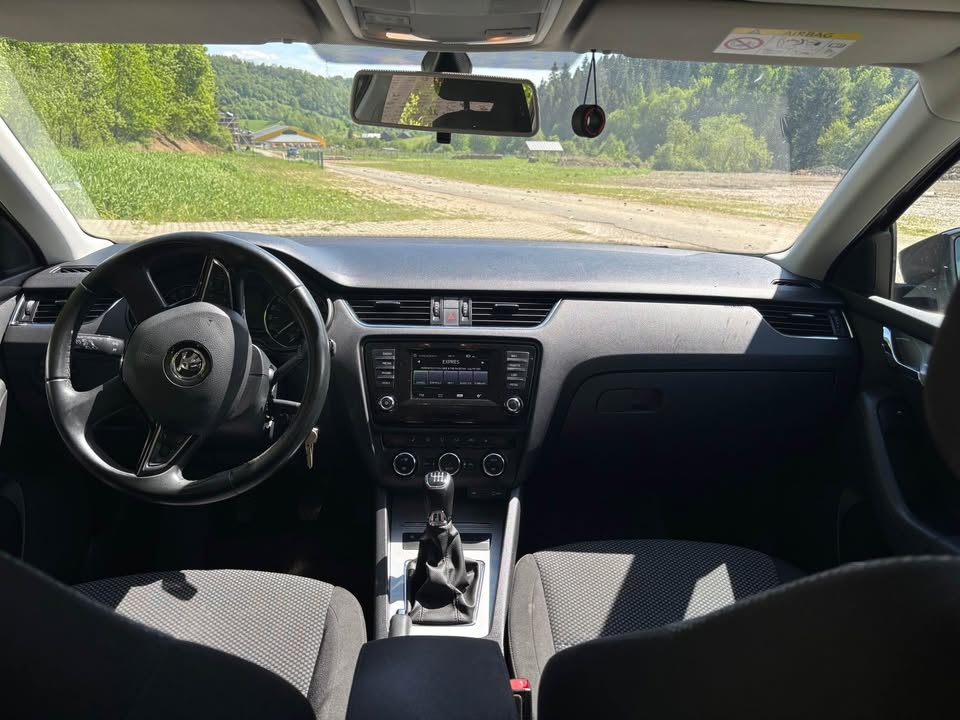 Octavia 3 2.0 TDI, ťažné, fólie - 4