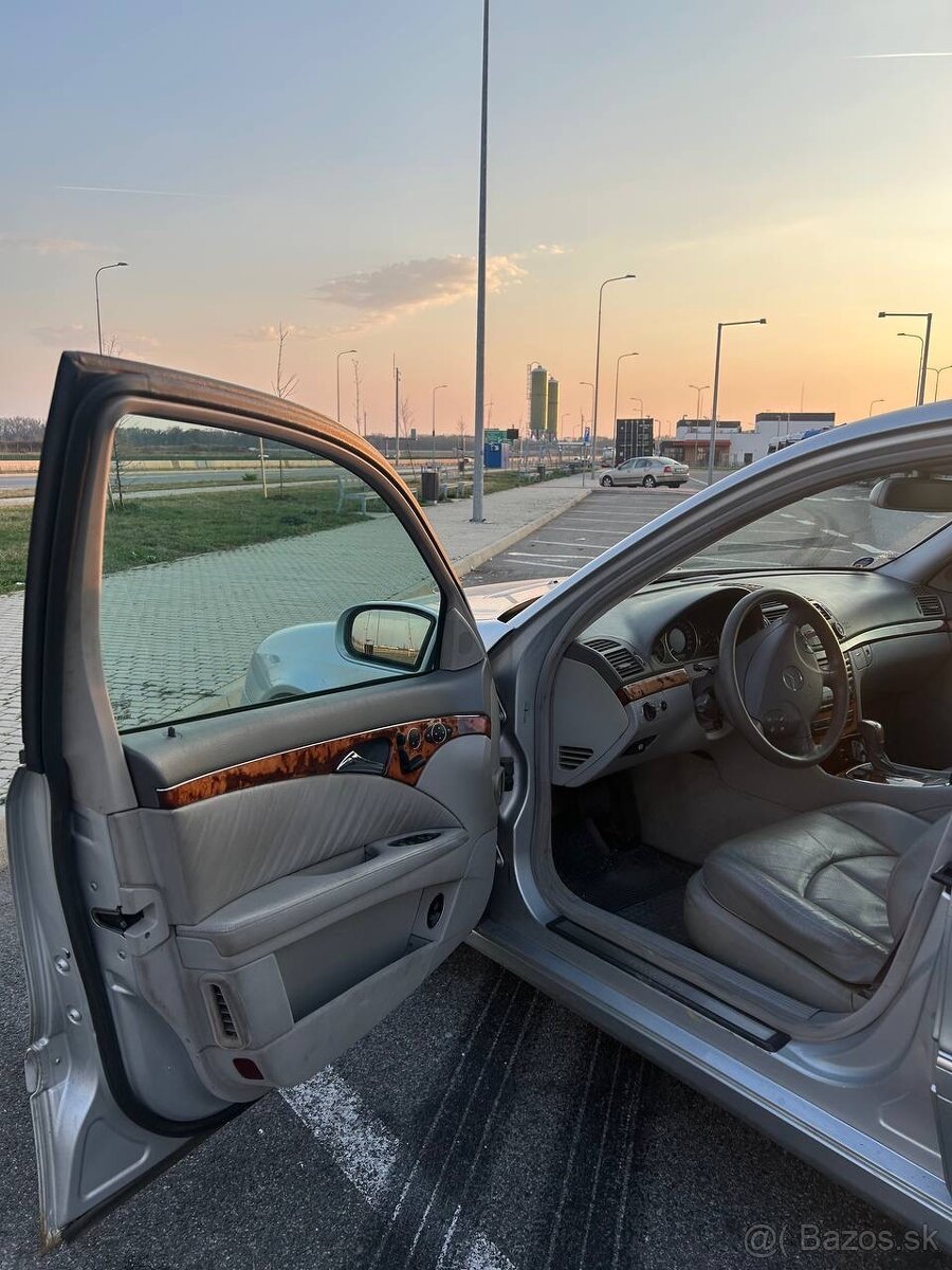 W211 benzín 2004 - 4