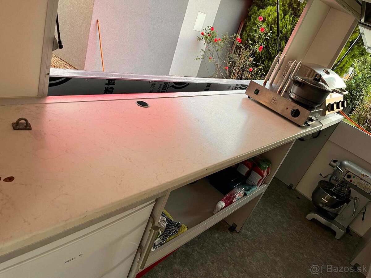 Bufet pojazdná predajňa - 4