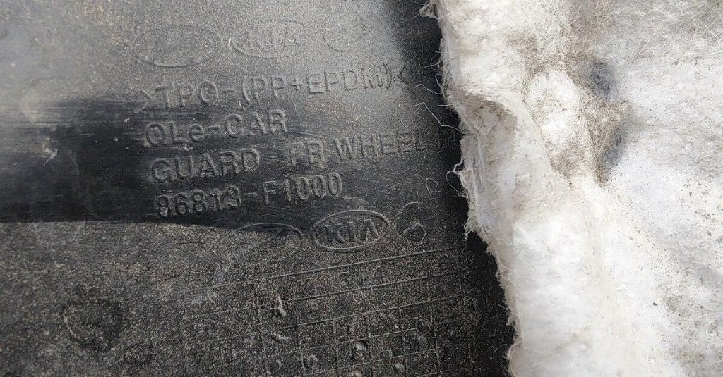 Kia Sportage IV QL 4 2016 - 2021 Lavy predny podblatnik - 4