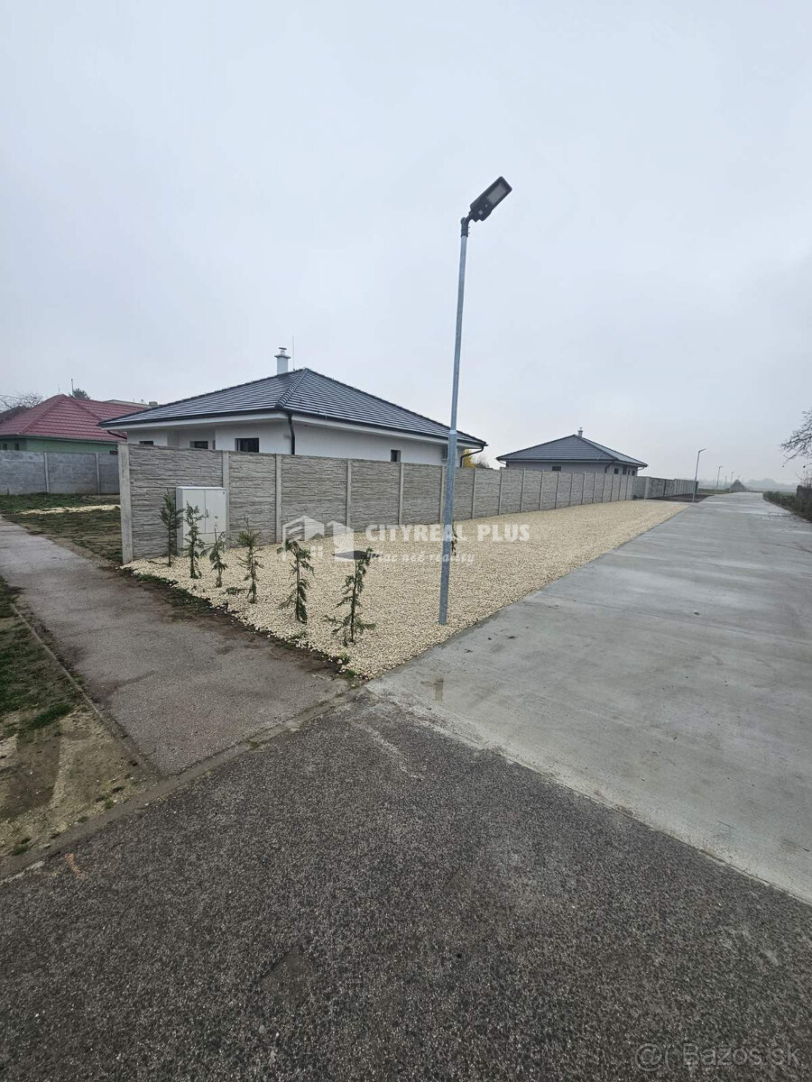 Na predaj 4 izbová moderná novostavba len 15 km od Komárna - 4