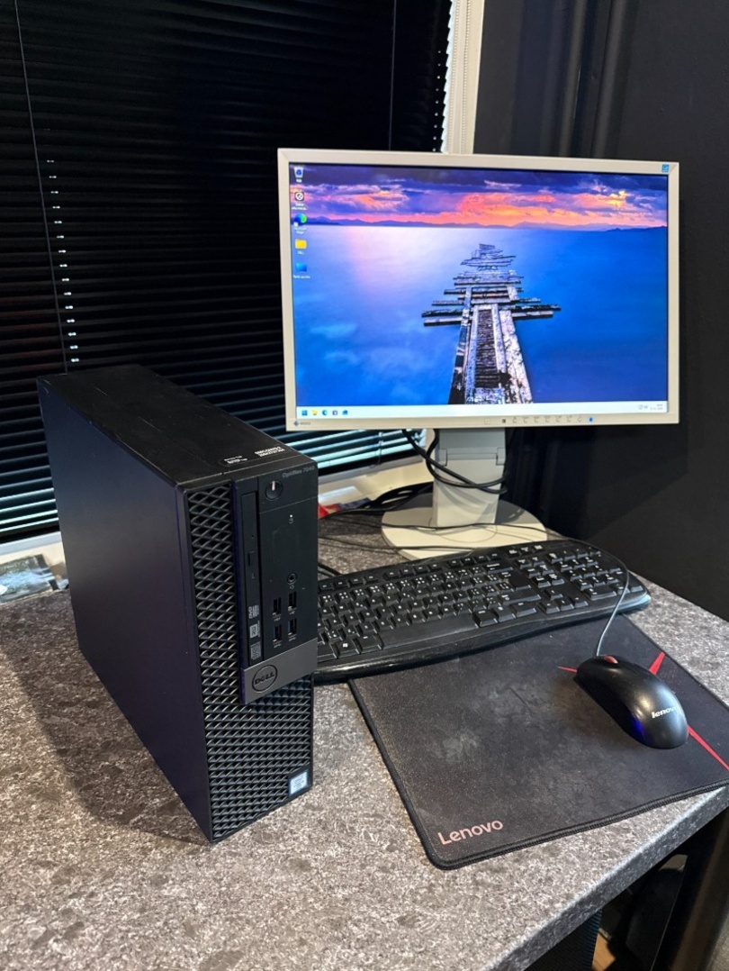 Počítač DELL.Intel i3-6100 2x3,70GHz.8gb ram.256gb SSD - 4