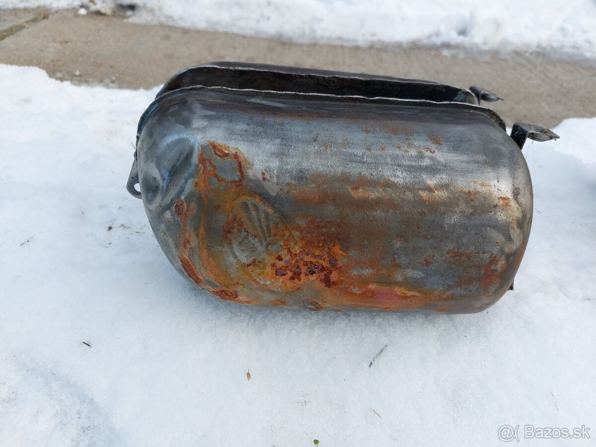 nádrž Jawa 555 - 550 - 4