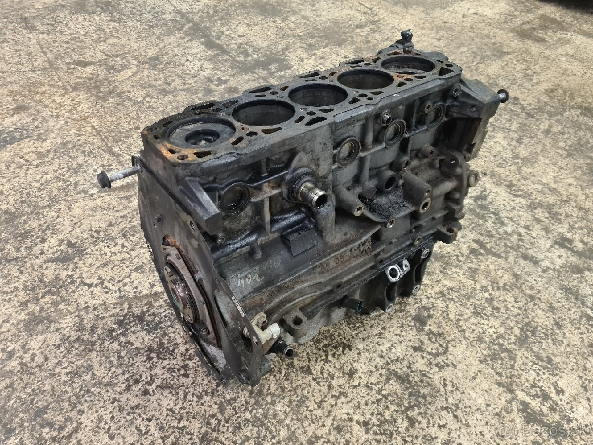 Blok motora + vaňa Alfa Romeo 159 2.4 JTDm - 4