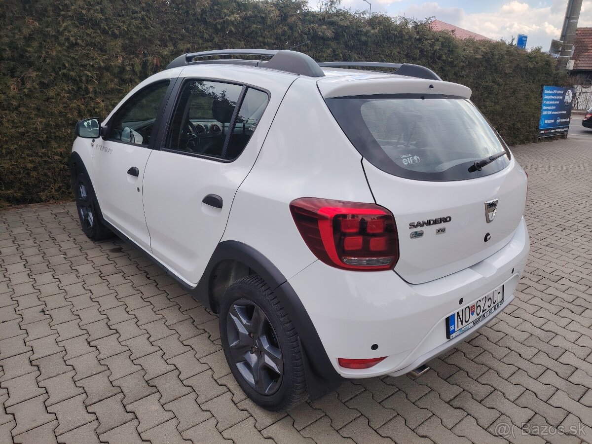 Dacia Sandero - 4