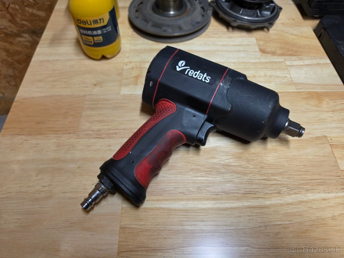 Predám pneumatický rázový uťahovák 1/2" - 4