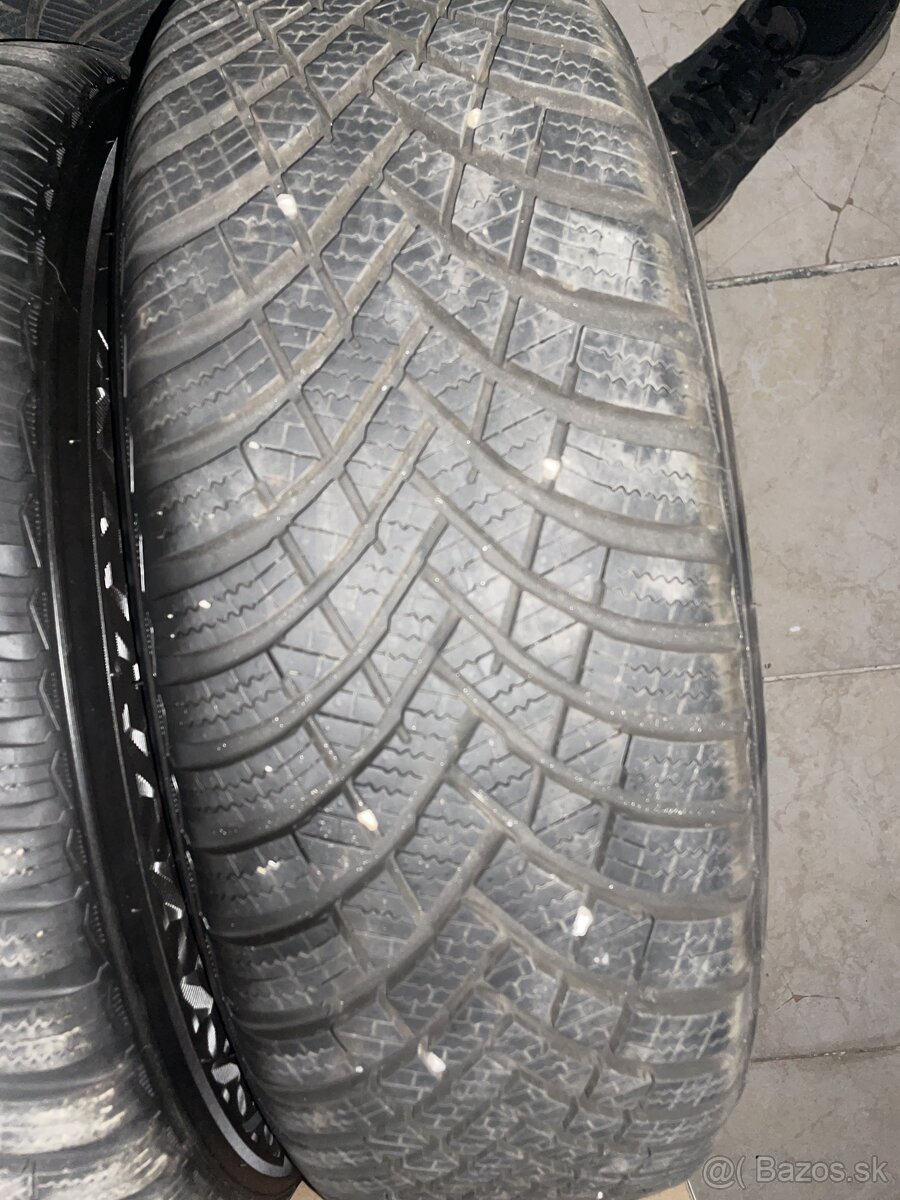 Predám pneumatiky Hankook na oceľových diskoch - 4