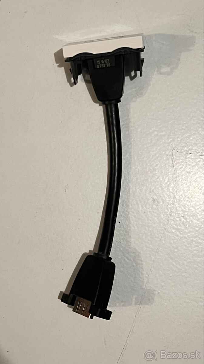 Predam Legrand Mosaic HDMI a VGA - 4
