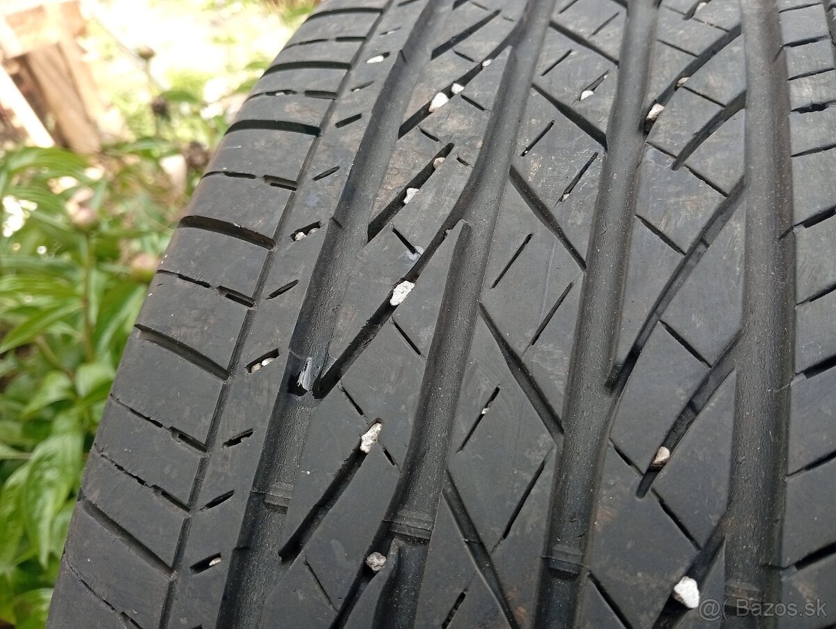 Pneumatiky 215/60 17" 2ks - 4