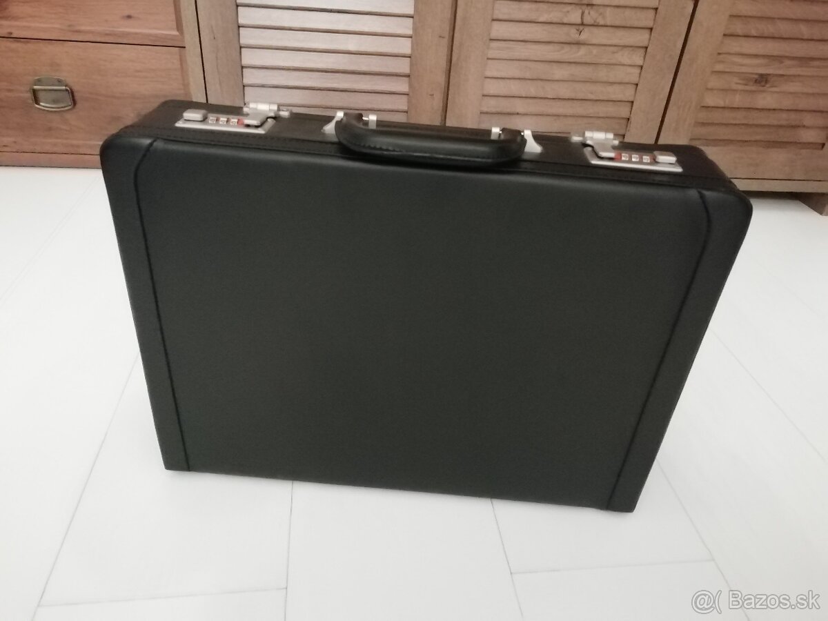Čierny kožený kufrík - 4